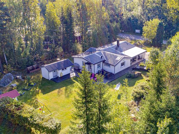 3 rok · 93 m² · Jonases väg 4