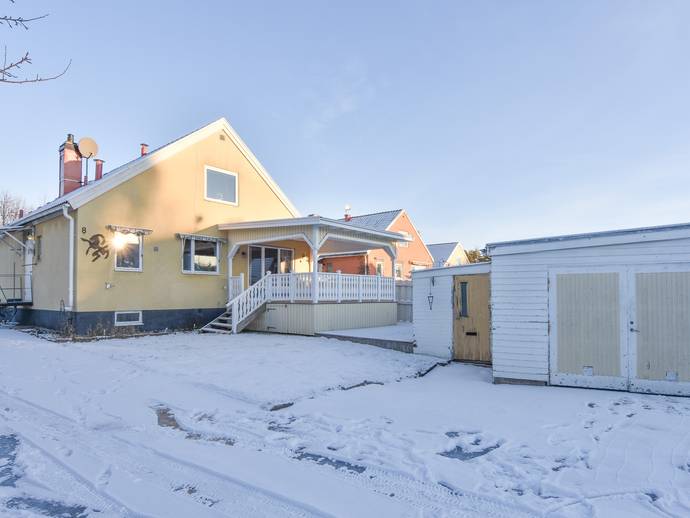 6 rok · 112 m² · Ängsvägen 8
