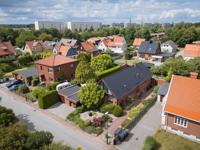 6 rok · 181 m² · Lyckebogatan 37