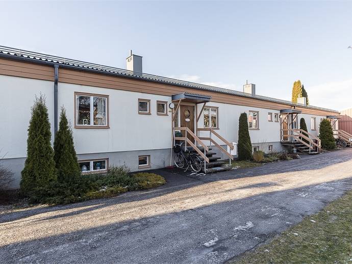 4 rok · 98 m² · Fältspatvägen 36 C