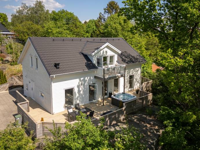 7 rok · 180 m² · Ekåsvägen 5