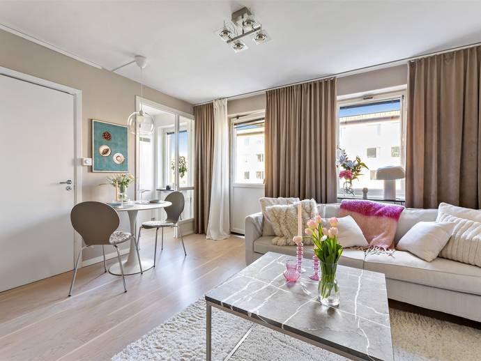 1 rok · 28 m² · Solfagravägen 15