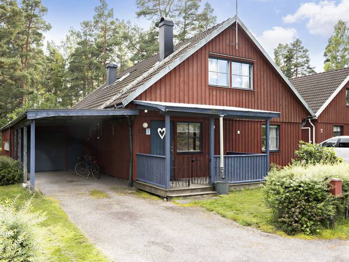 4 rok · 144 m² · Långåsstigen 12