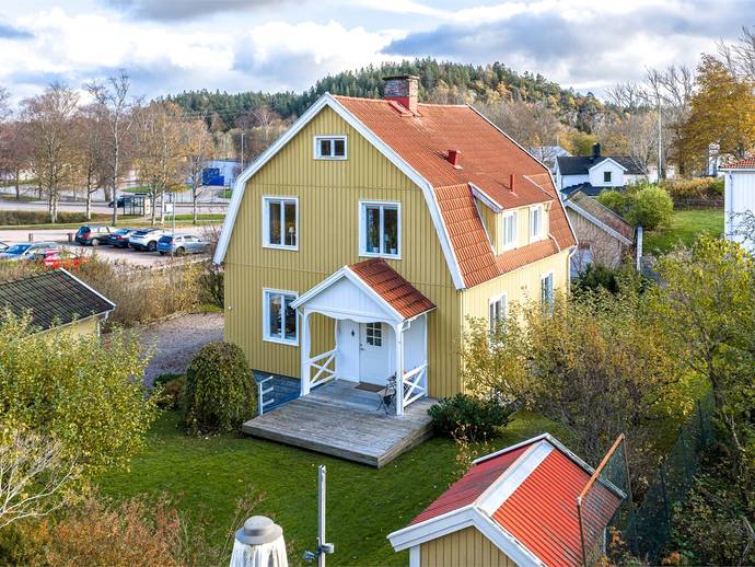 6 rok · 130 m² · Soldatvägen 2