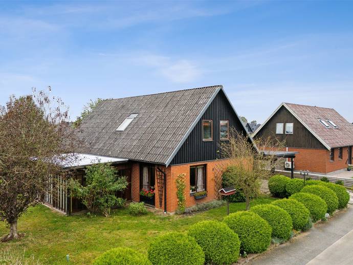 6 rok · 145 m² · Nejlikevägen 12