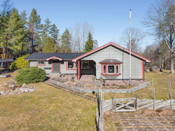 4 rok · 101 m² · Tjurövägen 53