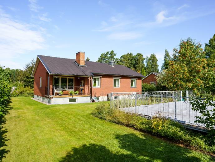 4 rok · 111 m² · Syrenvägen 3