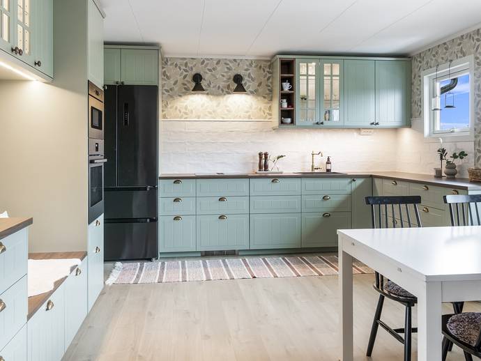 6 rok · 154 m² · Tallbacksvägen 13
