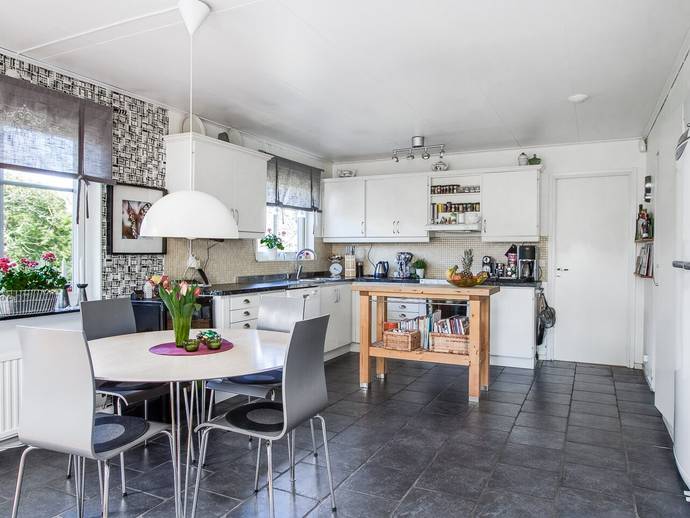 6 rok · 148 m² · Johan Anderssons väg 18
