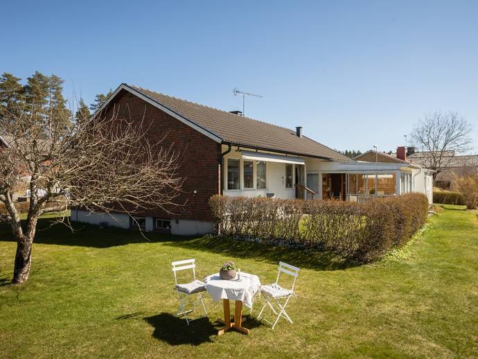 4 rok · 92 m² · Lorensbergsvägen 18