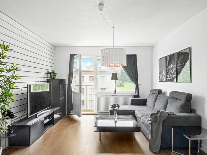 1 rok · 45 m² · Hjortronvägen 101