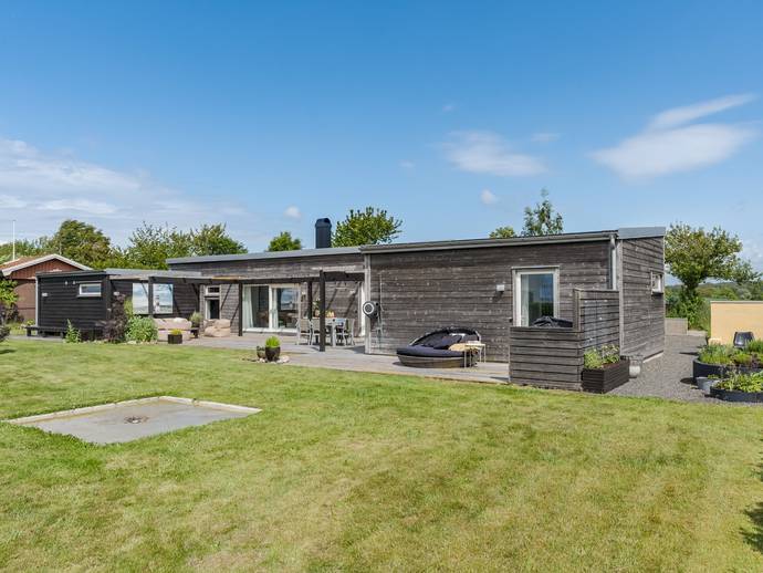 4 rok · 126 m² · Tinkarpsvägen 13