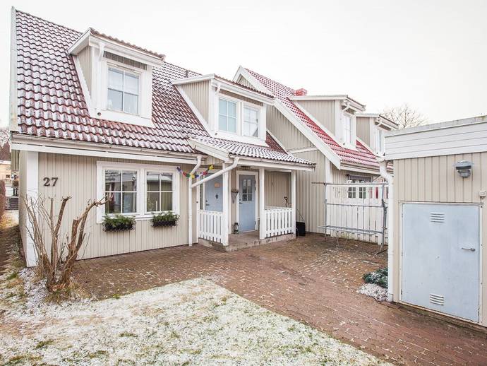 5 rok · 129 m² · Furuhällsvägen 27