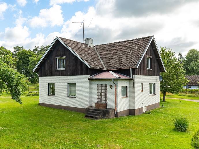 6 rok · 122 m² · Fröjered Vilan 1