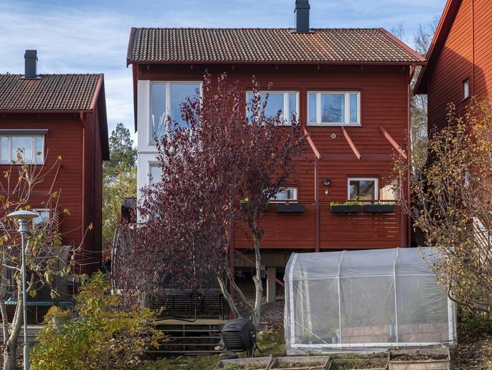 5 rok · 125 m² · Kastanjebacken 3