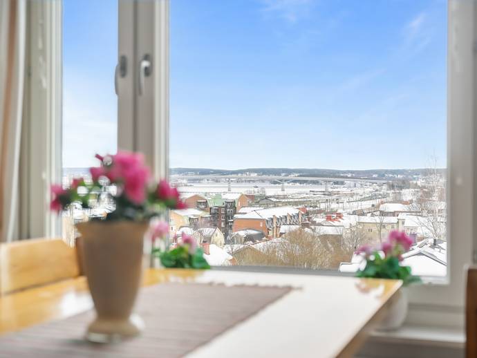 3 rok · 80,4 m² · Bergsgatan 19B