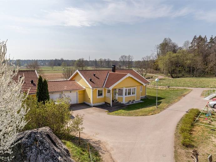 4 rok · 103 m² · Slånbärsvägen 1B