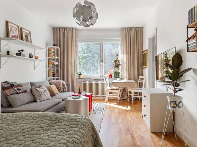 1 rok · 28 m² · Bildhuggarvägen 23