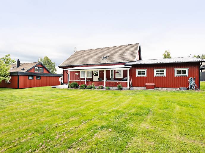7 rok · 154 m² · Per Ols väg 3
