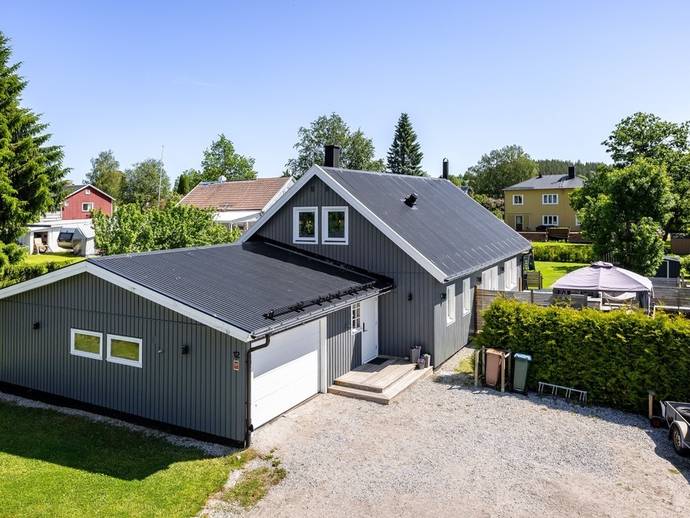7 rok · 100 m² · Vallenrenen 12