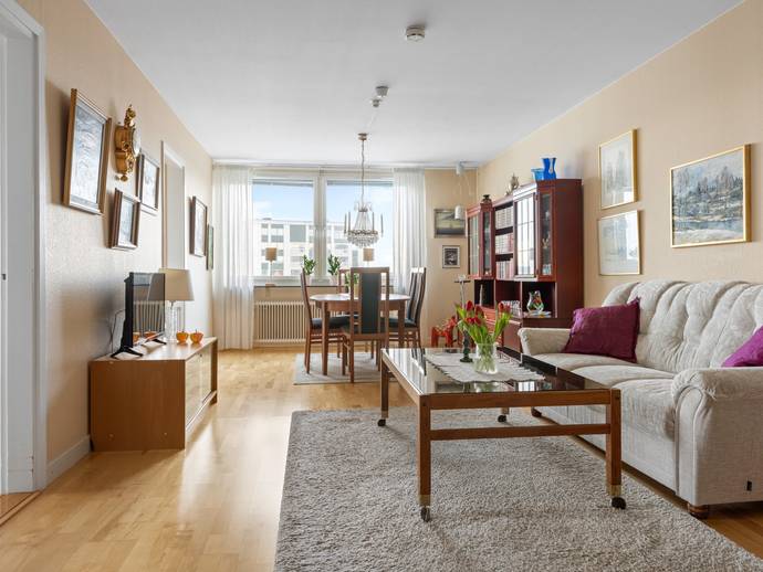 3 rok · 83 m² · Näsbydalsvägen 16, 13tr
