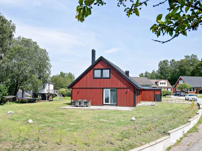 6 rok · 140 m² · Astervägen 9