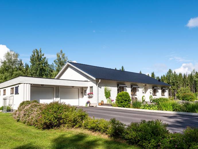 6 rok · 136 m² · Mellbyn Tallbacka 1