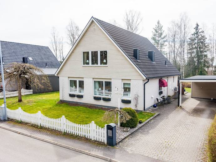 4 rok · 154 m² · Tallgatan 8