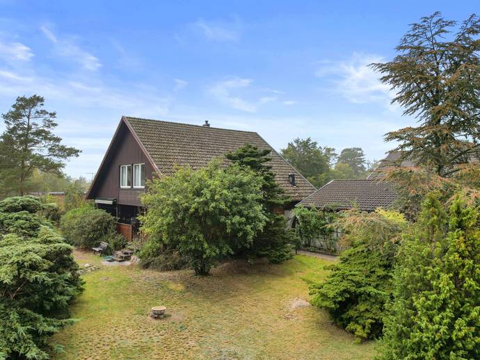 7 rok · 225 m² · Flädervägen 1