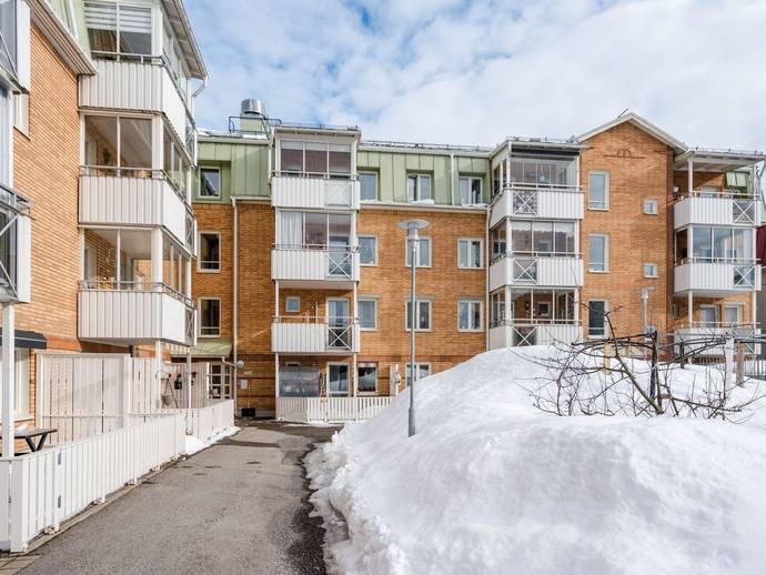 3 rok · 103 m² · Persgatan 11B