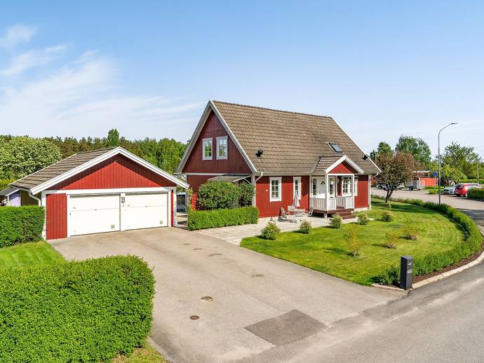 6 rok · 160 m² · Valhallagatan 12