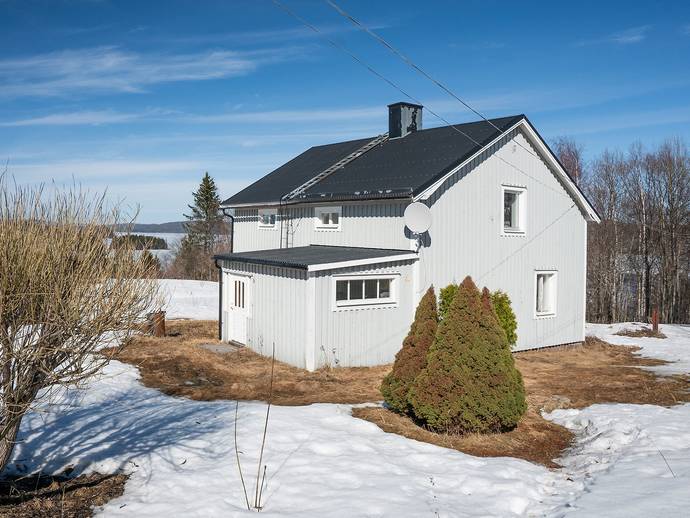 3 rok · 105 m² · Smedsbacken 9