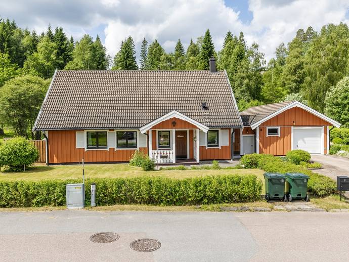 5 rok · 151 m² · Vallvägen 8
