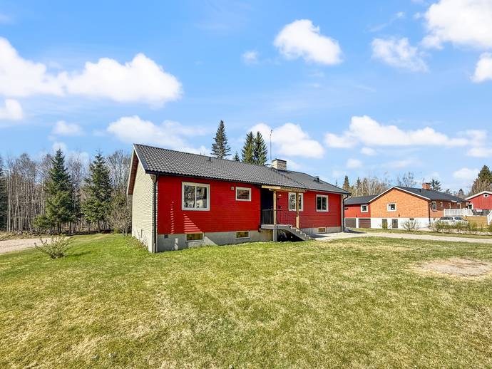 4 rok · 113 m² · Rönningstorpsvägen 65