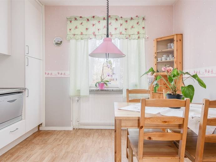 1 rok · 42 m² · Annebergsgatan 1 A
