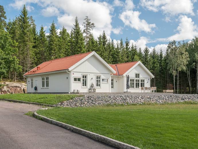 6 rok · 153 m² · Strand Strandbacken 1
