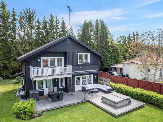 6 rok · 146 m² · Spireavägen 1