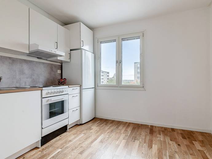 1 rok · 42 m² · Edinsvägen 5