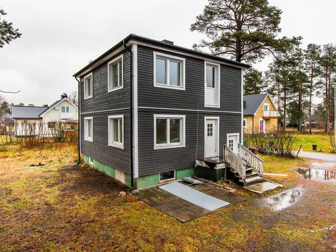 4 rok · 128 m² · Långvägen 31