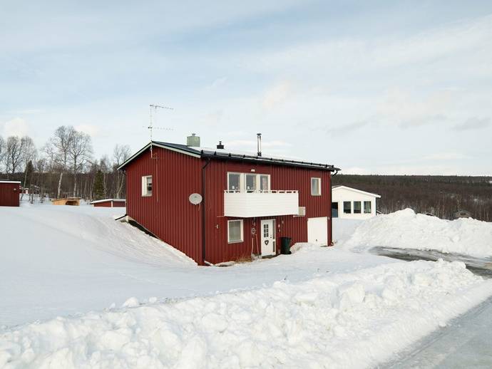 4 rok · 107 m² · Renstigen 9