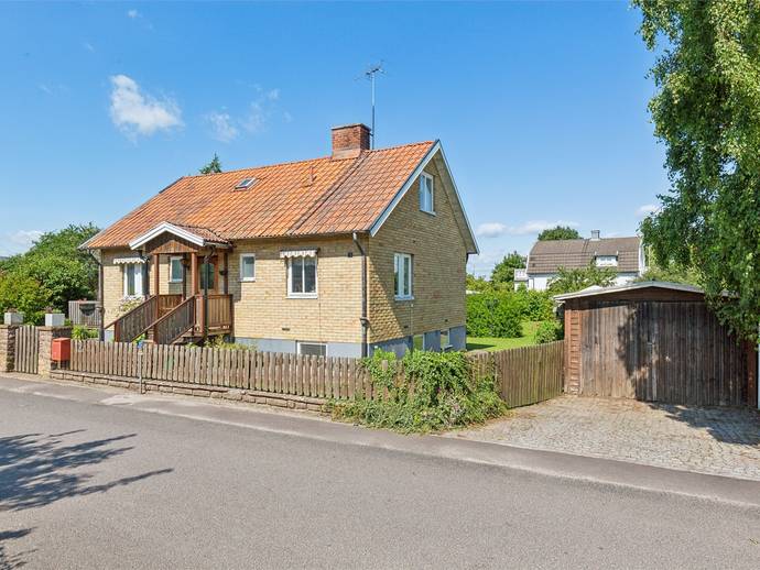 5 rok · 100 m² · Rungatan 12