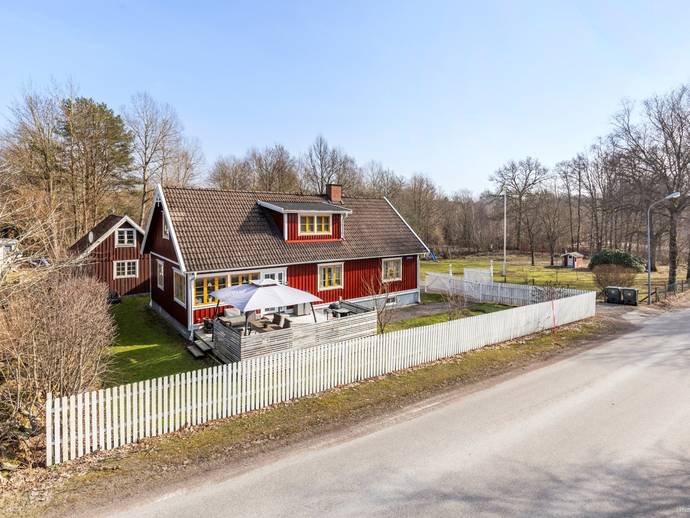 6 rok · 125 m² · Lärkesholmsvägen 3