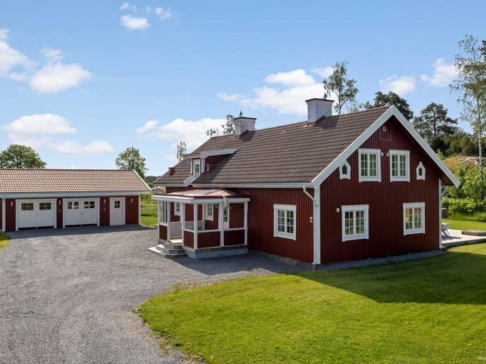 8 rok · 229 m² · Agersta 8