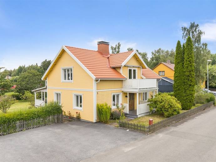 6 rok · 160 m² · Gamla vägen 5