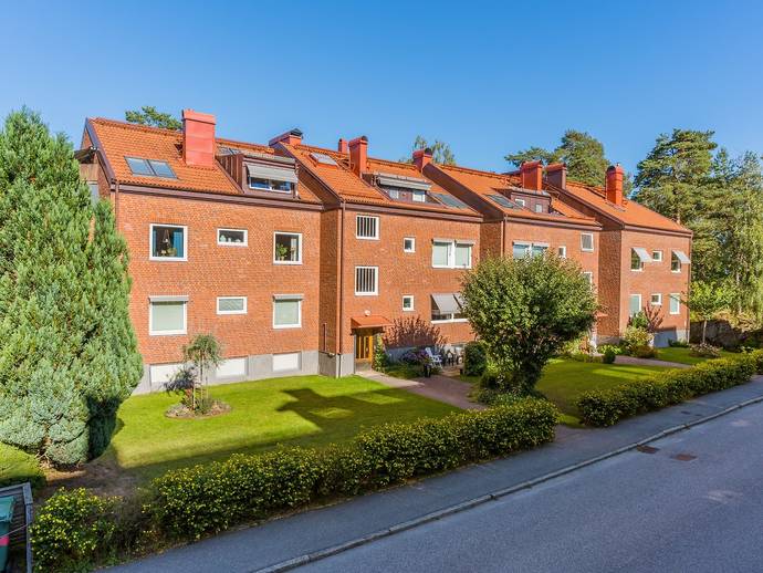3 rok · 73,3 m² · Vintergatan 28