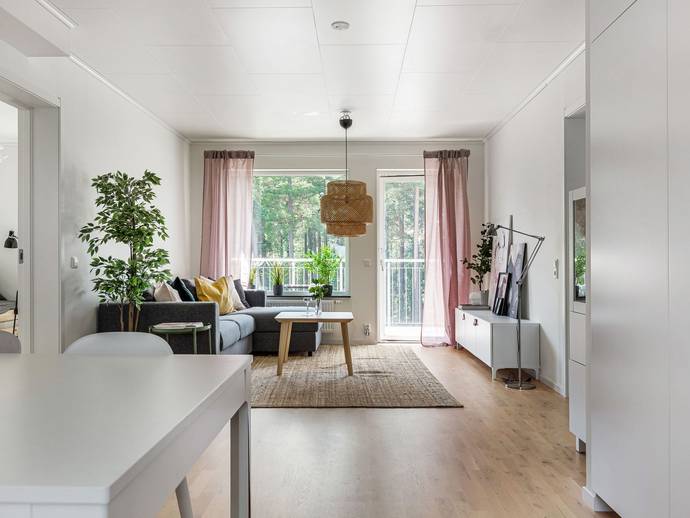 3 rok · 72 m² · Knärotsvägen 12