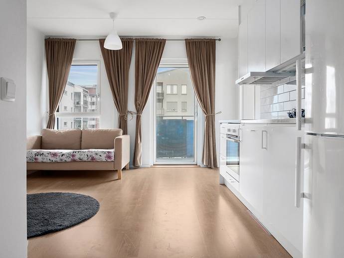 2 rok · 31 m² · Almbygatan 6, 4tr