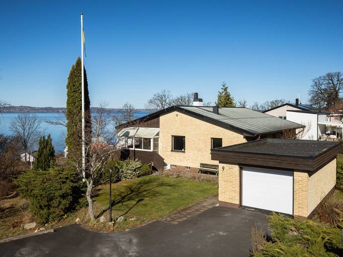 8 rok · 124 m² · Strandvägen 9