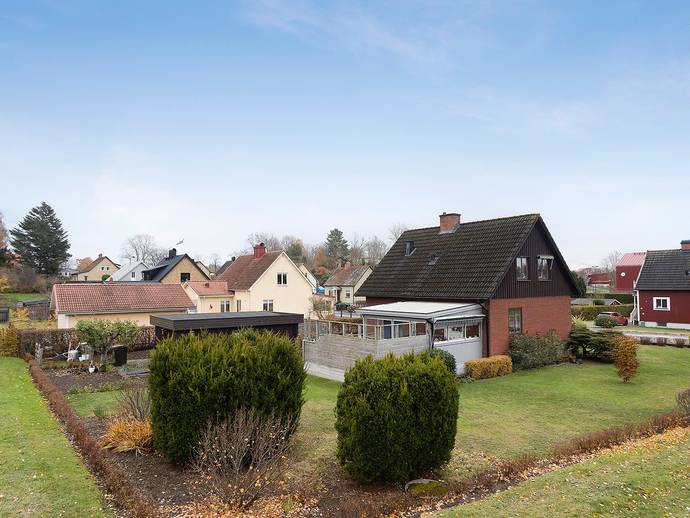5 rok · 106 m² · Glasvägen 1