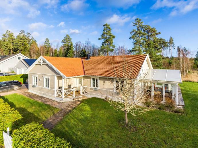 6 rok · 159 m² · Garpbergsvägen 12